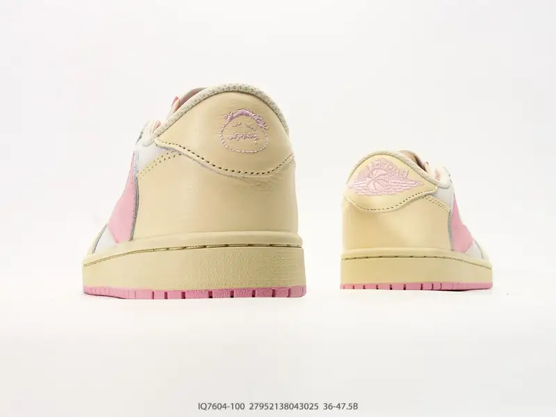 Nike Baskets de basketball Basse Cuir IQ7604-100 #27952138043025